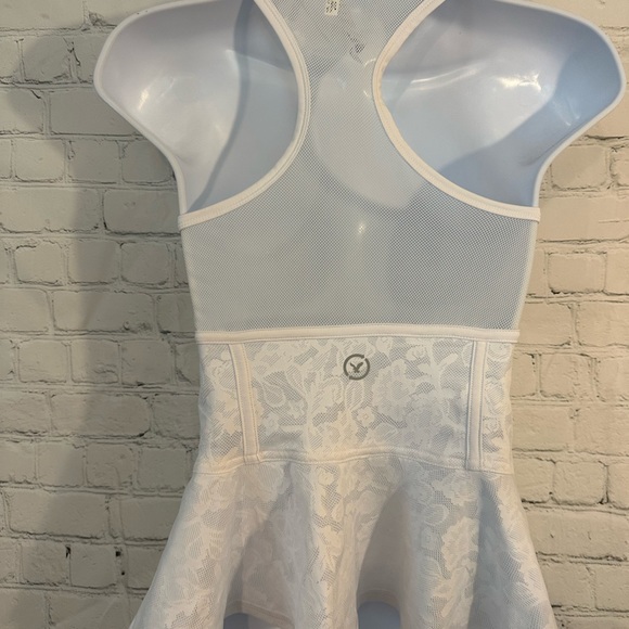 American Eagle Outfitters top with see thru panels - Picture 4 of 7